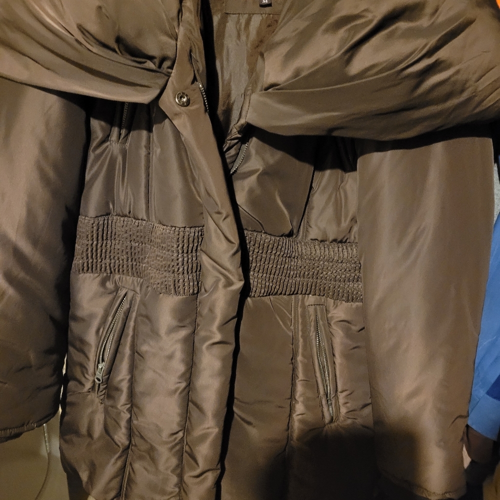 Excelled Collection Coat - Picture 3 of 3
